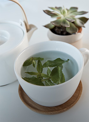 cup of leaves